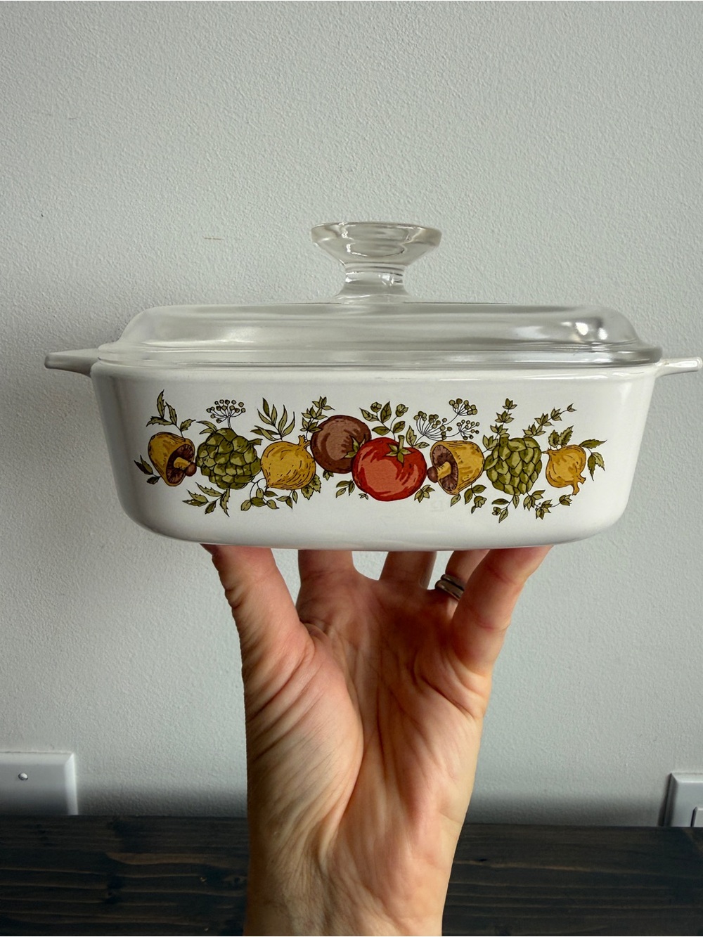 Vintage Corningware spice of life dish with glass Pyrex lid - Picture 11 of 14